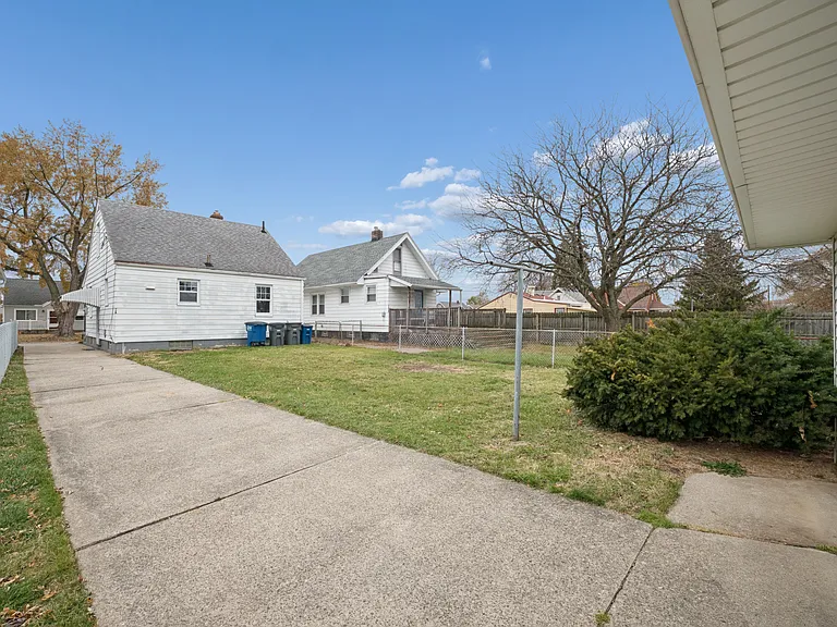 3556 Dean Ave — Photo 29