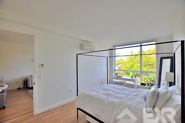 Rented by EXR | media 17