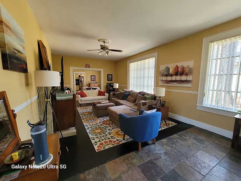 33 N California St — Photo 24