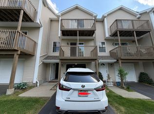 18 Old Fitch Hill Rd #9, Uncasville, CT 06382