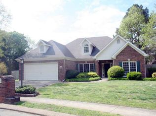 6705 W Point Dr, Hixson, TN 37343