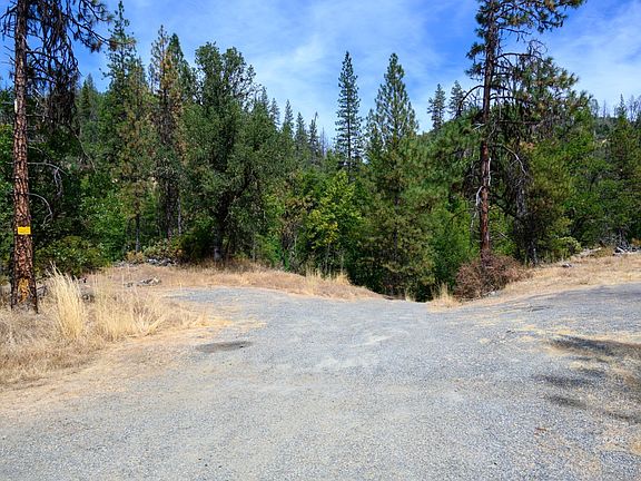 2nd image of 3529 Indian Creek Rd
