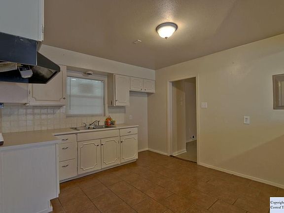 5th image of 423 Surrels Ave
