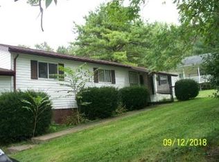 45 Town Br, Vanceburg, KY 41179