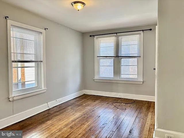 2503 Carpenter St — Photo 15