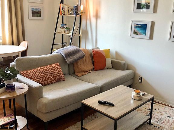 4th image of 1137 Pine St APT 305