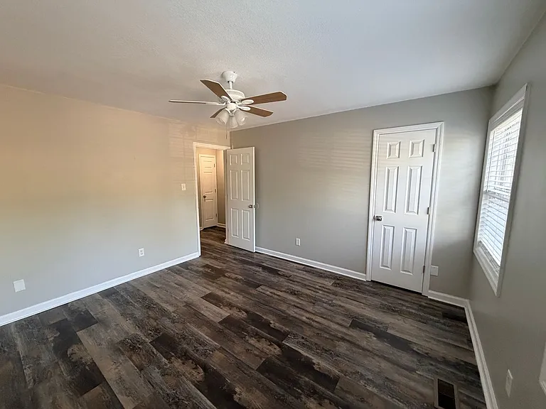 Center Town Condominiums — Photo 61