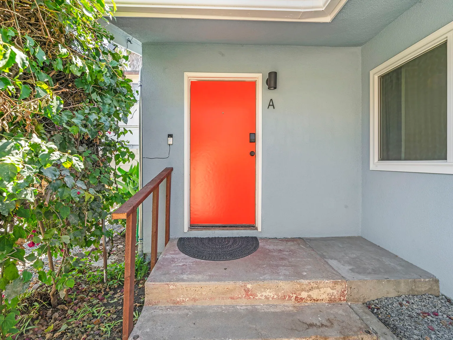2 bed, 950 sqft, $4,800 — Photo 2