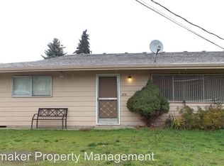 2235 Eugene St, Hood River, OR 97031