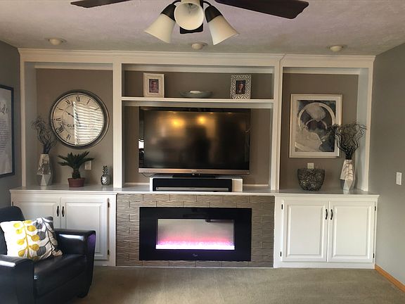 2nd image of 4432 Browning Pl