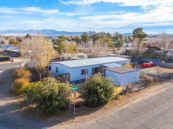 4th image of 3655 E Canary Ln
