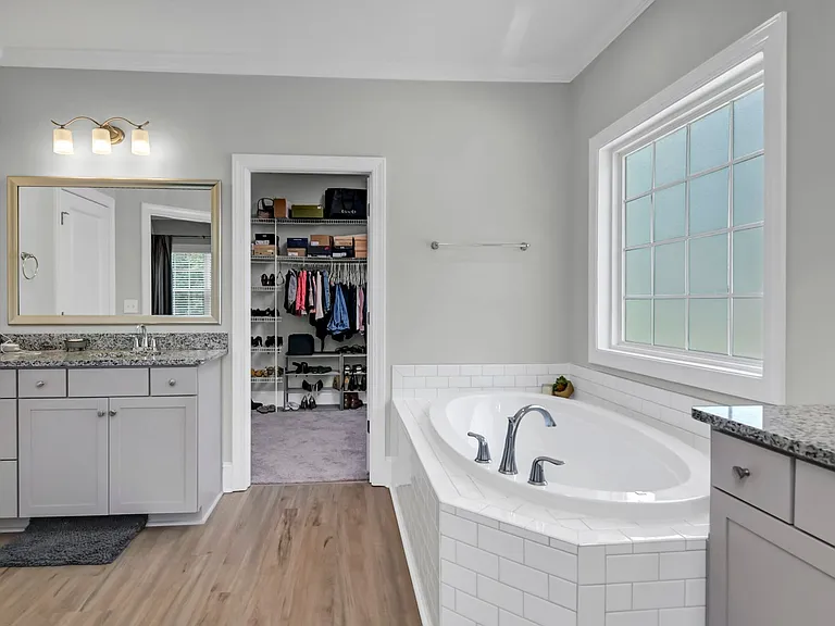 2286 Harvestwood Ln — Photo 38