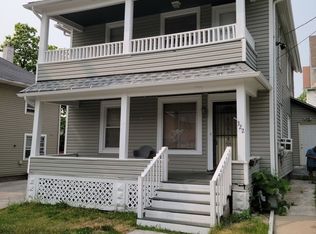 322 Superior St, Aurora, IL 60505