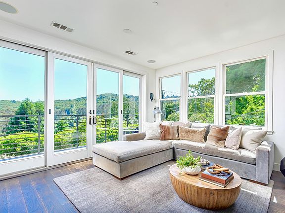5th image of 36 Edgewood Avenue