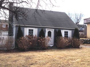 77 What Cheer Rd, Narragansett, RI 02882