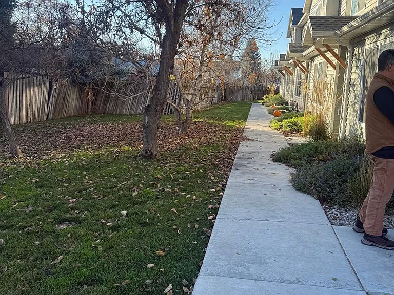 229 N Main St — Photo 22