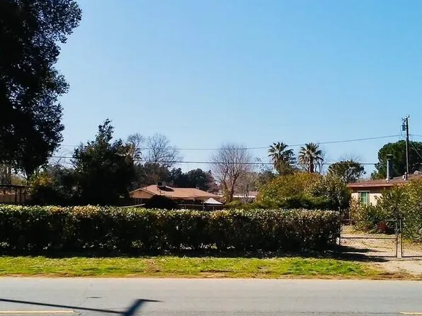 927 Chestnut Ave, Beaumont, CA 92223