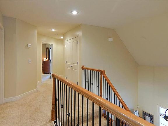 5th image of 1203 NW Cedar Ln