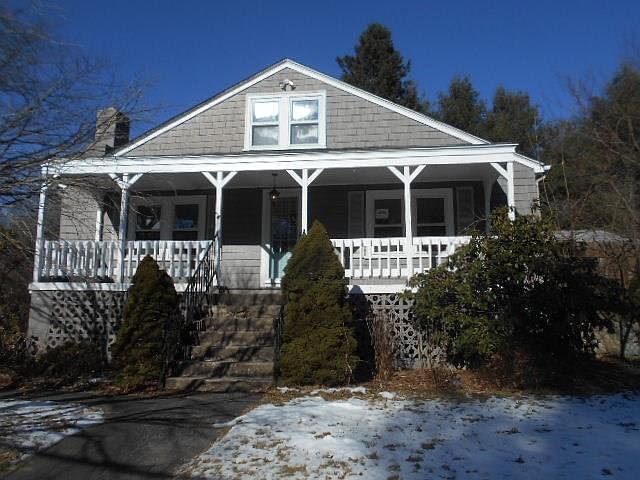 1st image of 615 Central Ave