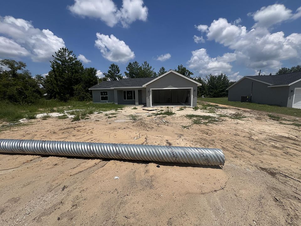 1st image of 89 Maple Dr