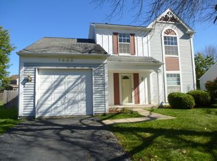 1490 Farrington Ln, Aurora, IL 60504