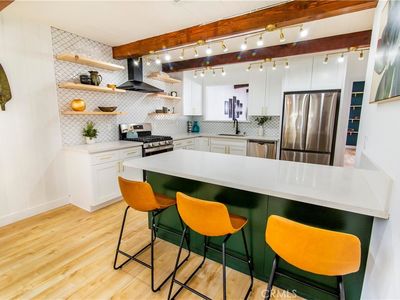 7127 Goodland Ave, North Hollywood, CA, 91605