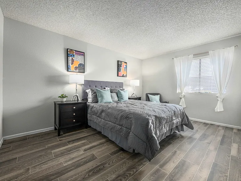 Peoria Grand Apartments — Photo 8