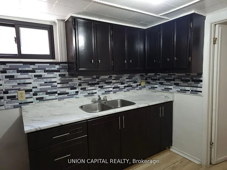 6 Galewood Dr — Photo 6