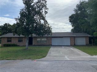 705 Twin Oak Ln, Eustis, FL 32726