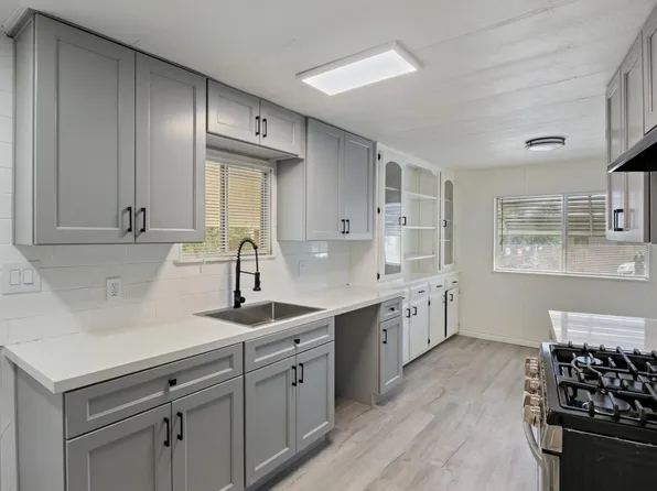 19690 N Highway 99 #18, Acampo, CA 95220