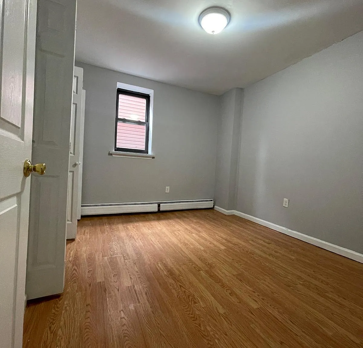 2 bed, 800 sqft, $1,750 — Photo 2