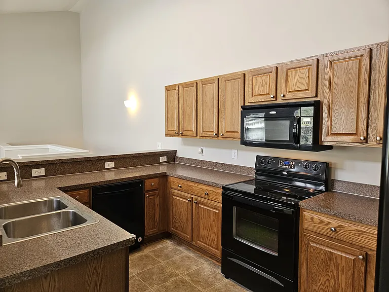 413 Black Smith Ln #A — Photo 6