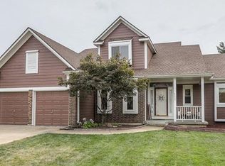 8427 W 156th Ter, Overland Park, KS 66223
