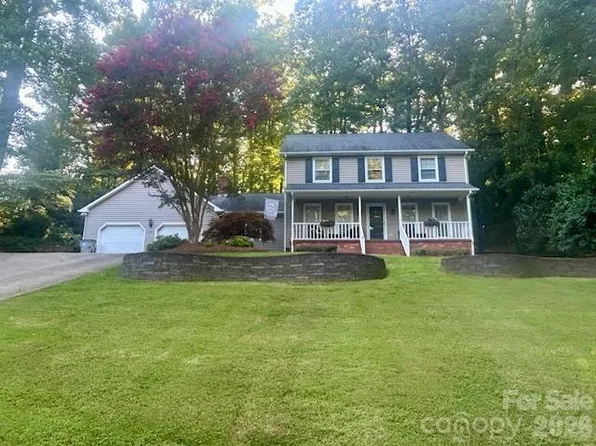 252 Deerfield St SE, Lenoir, NC 28645