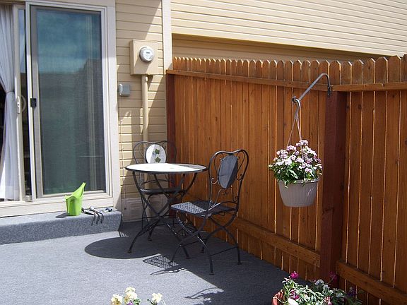 back yard view slider