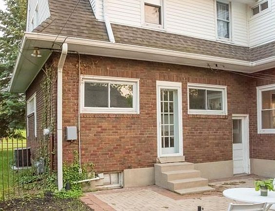 2nd image of 3005 Central Ave