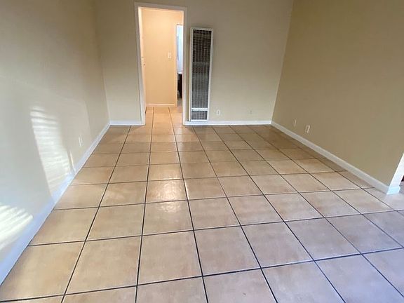 3rd image of 6175 Linden Ave #8