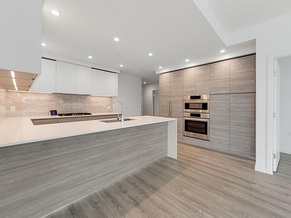 3rd image of 660 Quayside Dr #703