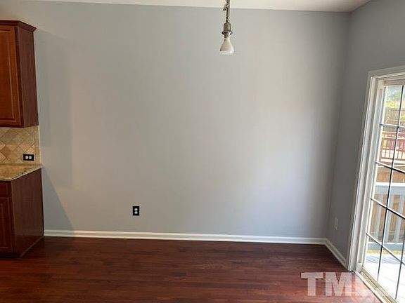 5th image of 500 Liberty Rose Dr