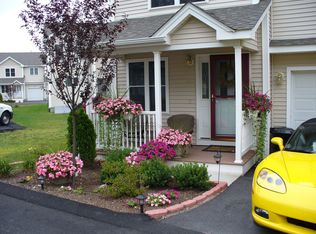 20 Silver Cup Cir, West Warwick, RI 02893