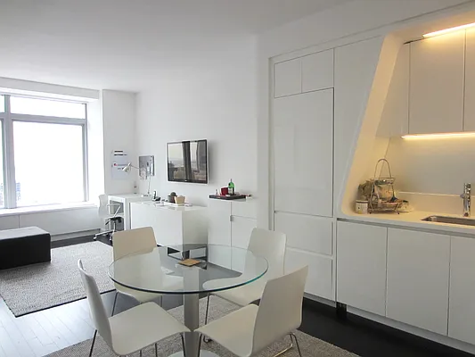 Rented by Rossi Living | media 82