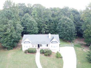 3401 Swan Dr, Douglasville, GA 30134