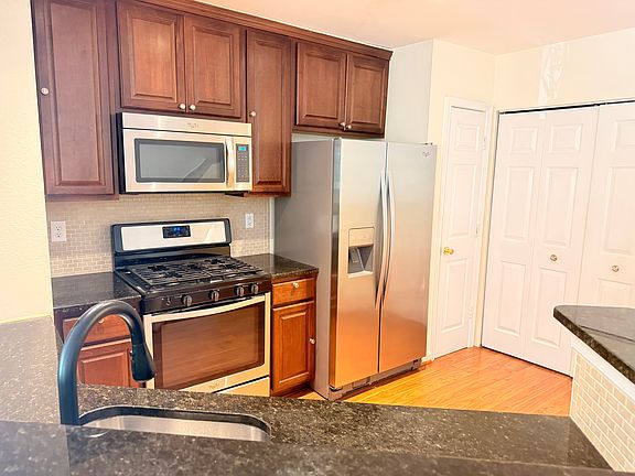2nd image of 12823 Fair Briar Ln