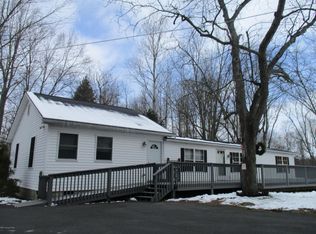 170 Hickory Ln, Saylorsburg, PA 18353