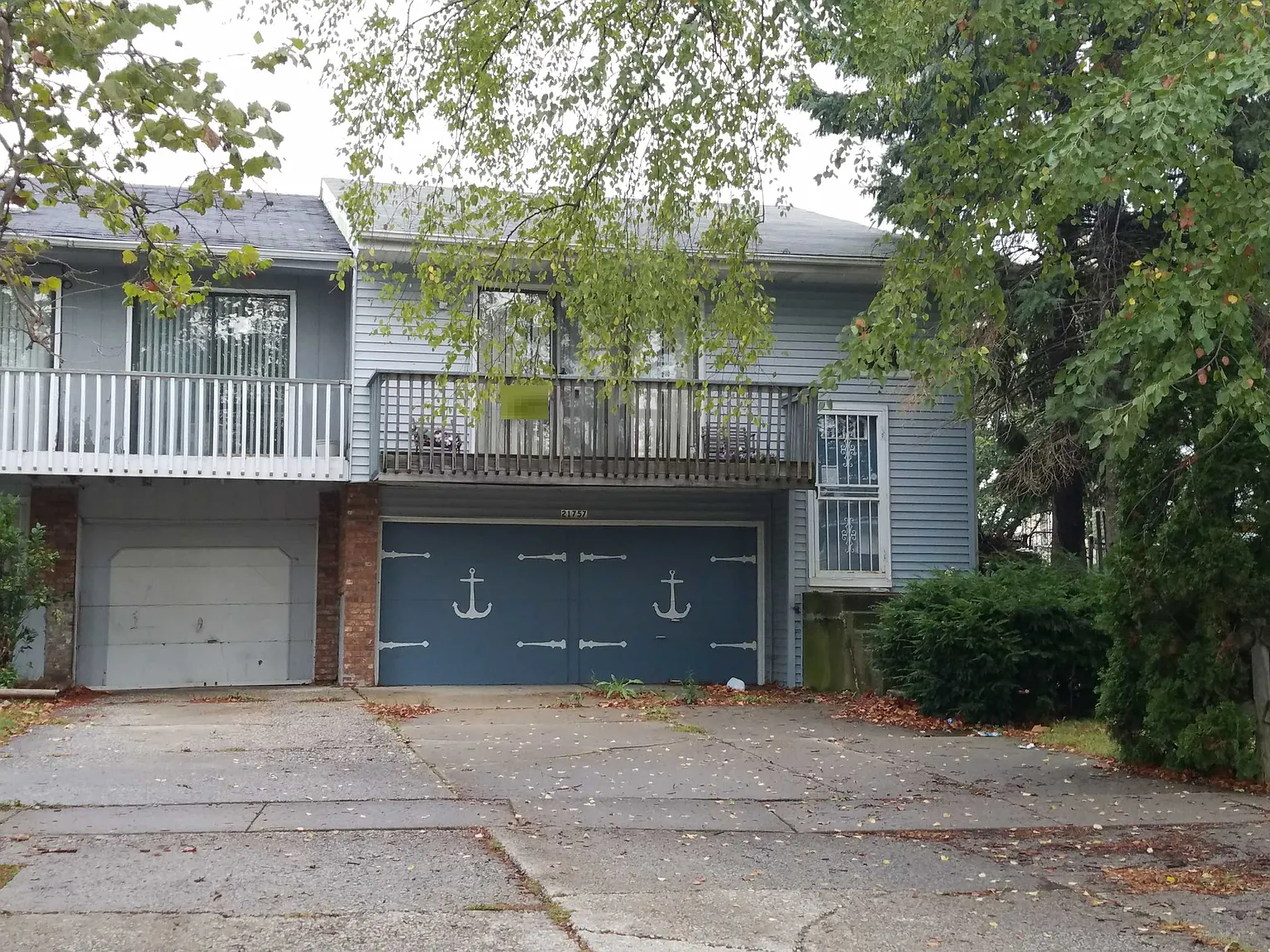 21757 Peterson Ave photo 1