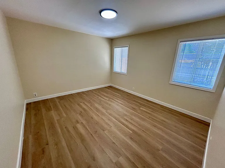 1254 Lillian Ave — Photo 13
