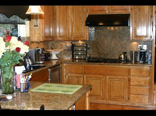 204 Bradbury Ln, Redwood City, CA 94061