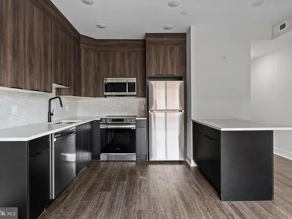 2146 N Front St #3, Philadelphia, PA 19122