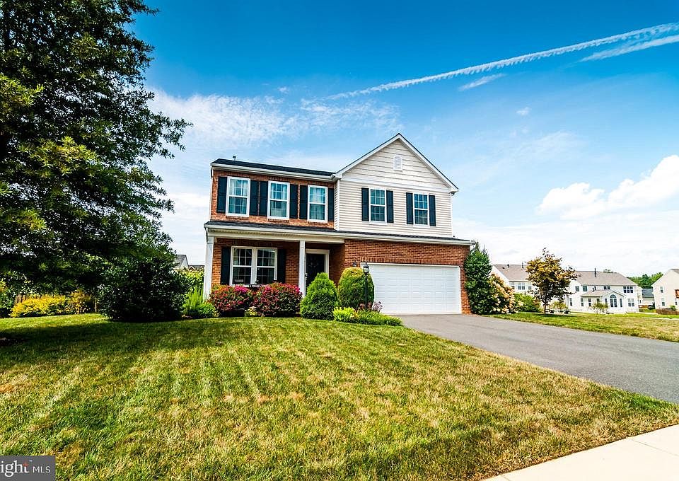 1st image of 36 Charter Gate Dr