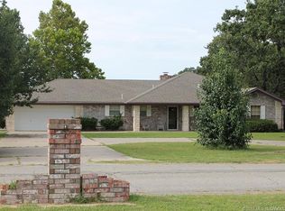 493 Highway 270, Hartshorne, OK 74547